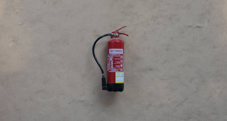 ¿Cuánto cuesta instalar extintores?